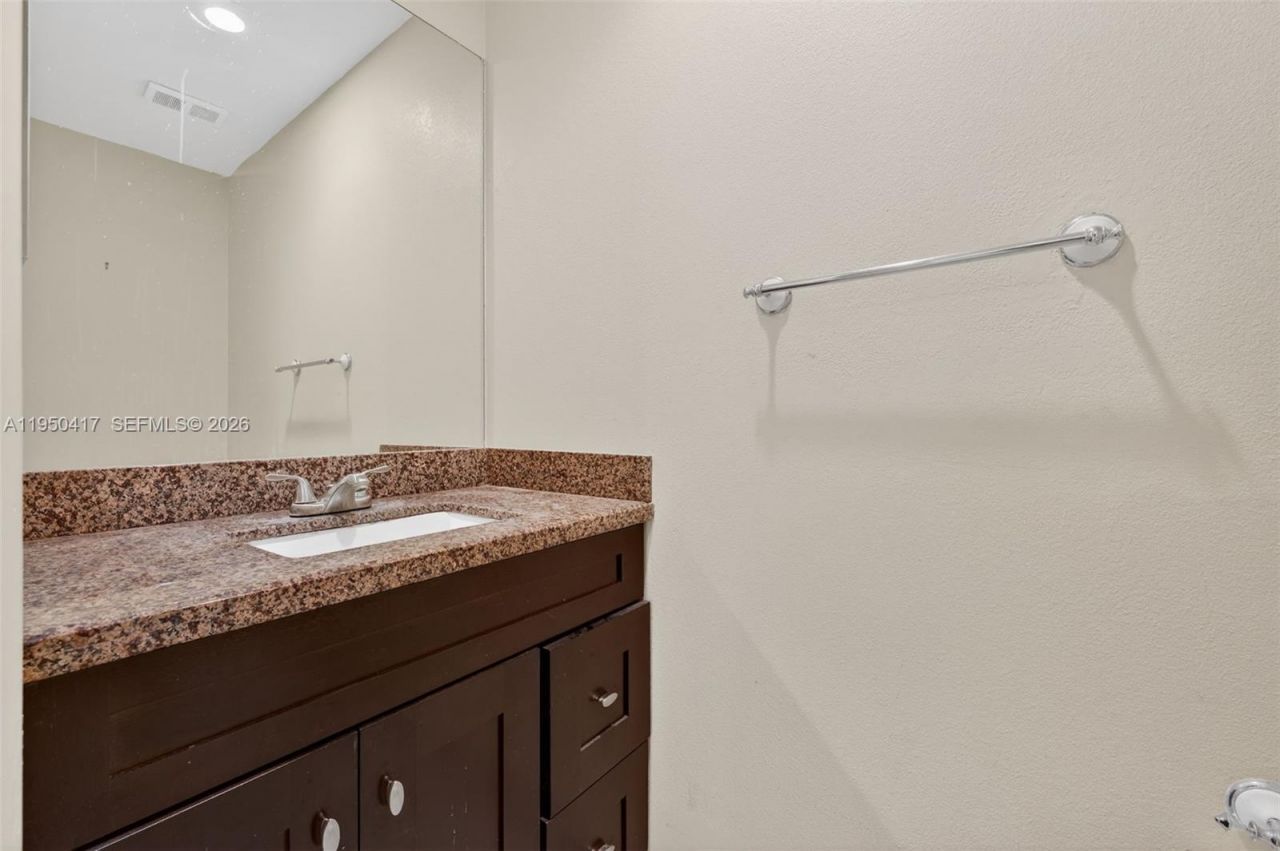 7033 Woodmont Way, Tamarac, FL 33321 Photo