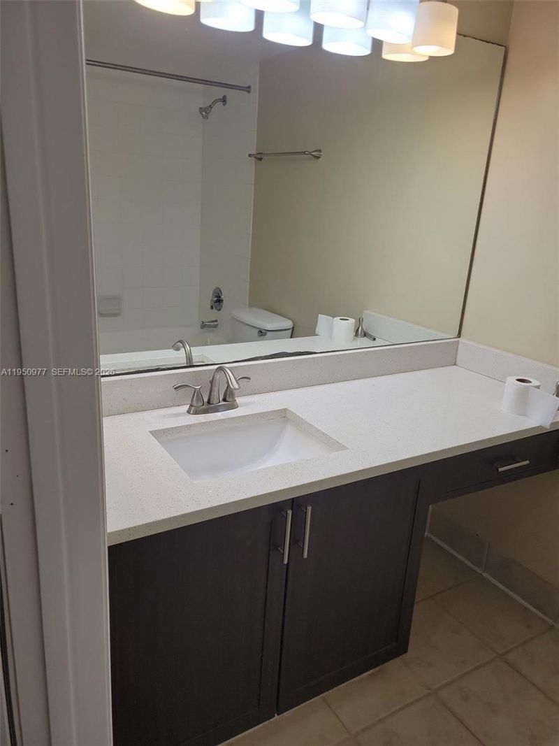 4151 N Haverhill Rd, Unit 1502, West Palm Beach, FL 33417 Photo