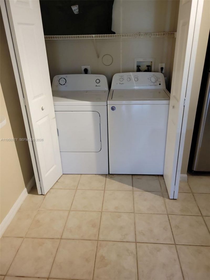 4151 N Haverhill Rd, Unit 1502, West Palm Beach, FL 33417 Photo