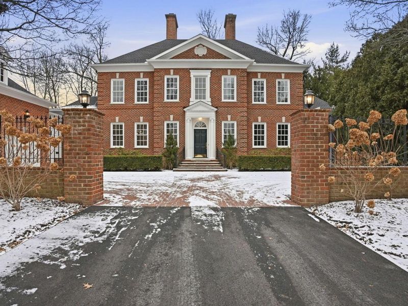 16 Wiveliscombe, New Albany, OH 43054 Photo 2