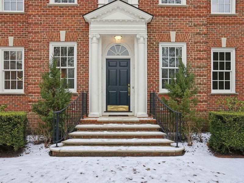 16 Wiveliscombe, New Albany, OH 43054 Photo 3