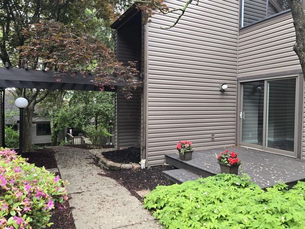 695 Tall Oaks Drive, Newark, OH 43055