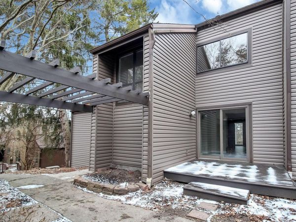 695 Tall Oaks Drive, Newark, OH 43055