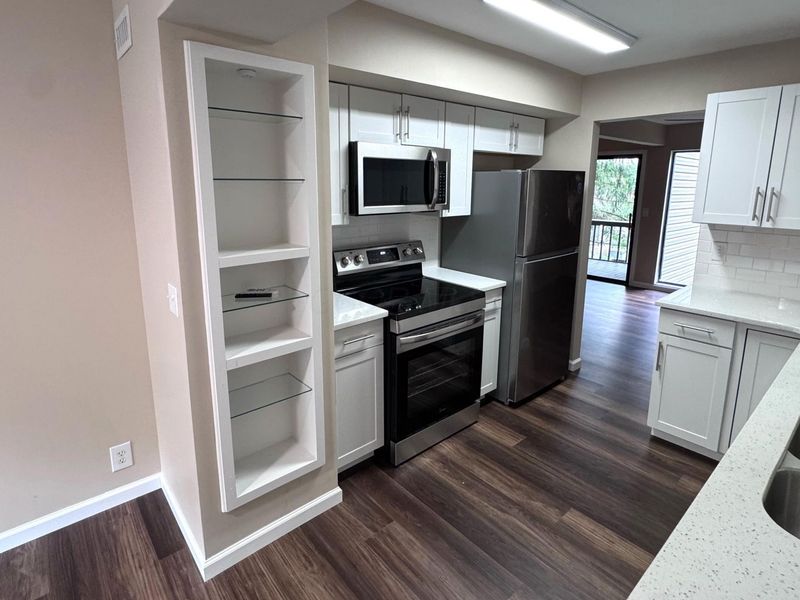 695 Tall Oaks Drive, Newark, OH 43055 Photo 4