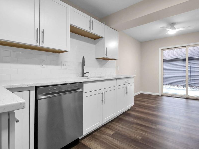 695 Tall Oaks Drive, Newark, OH 43055 Photo 7