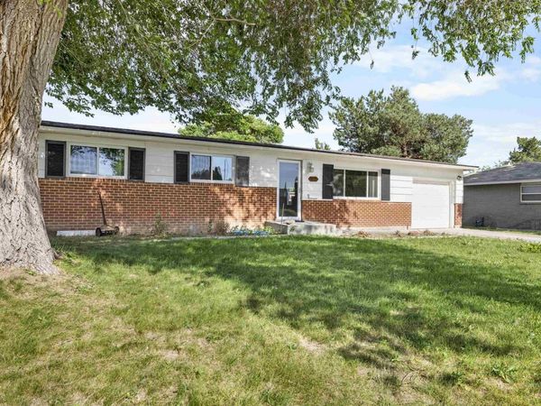 1790 N 7th E, Mountain Home, ID 83647