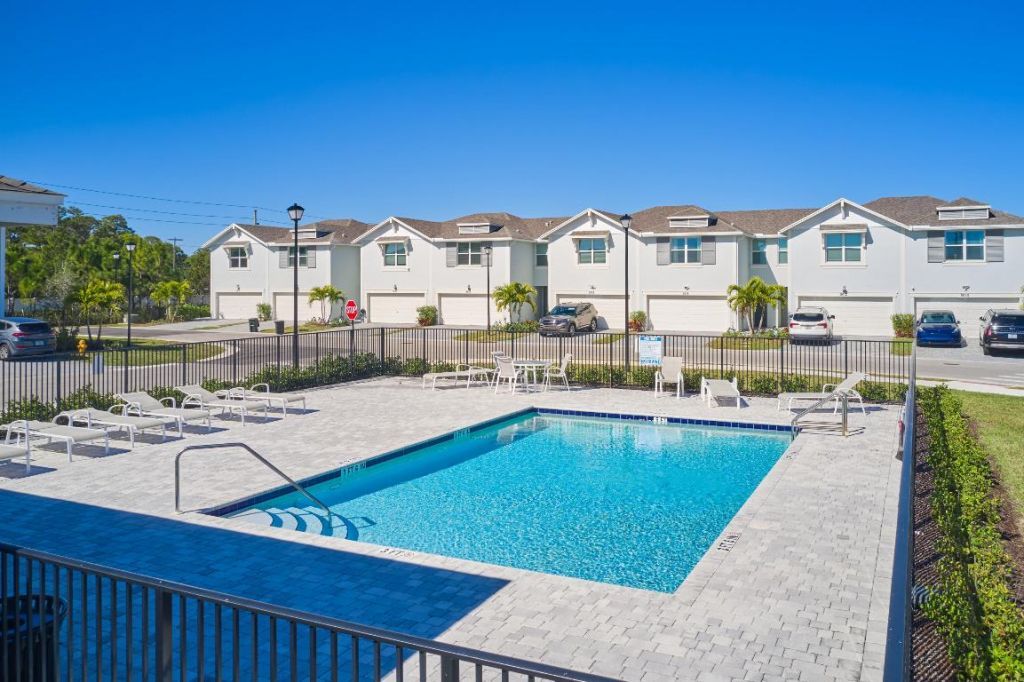 5735 SE Edgewater Circle, Stuart, FL 34997 Photo