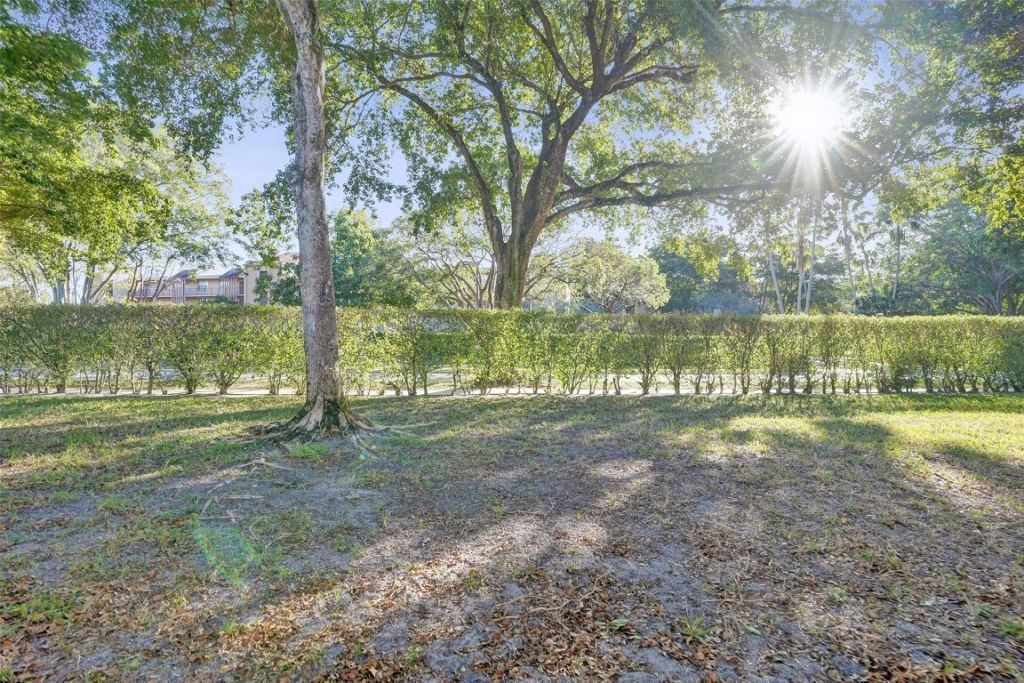 251 NW 76th Avenue, Unit 106, Margate, FL 33063 Photo