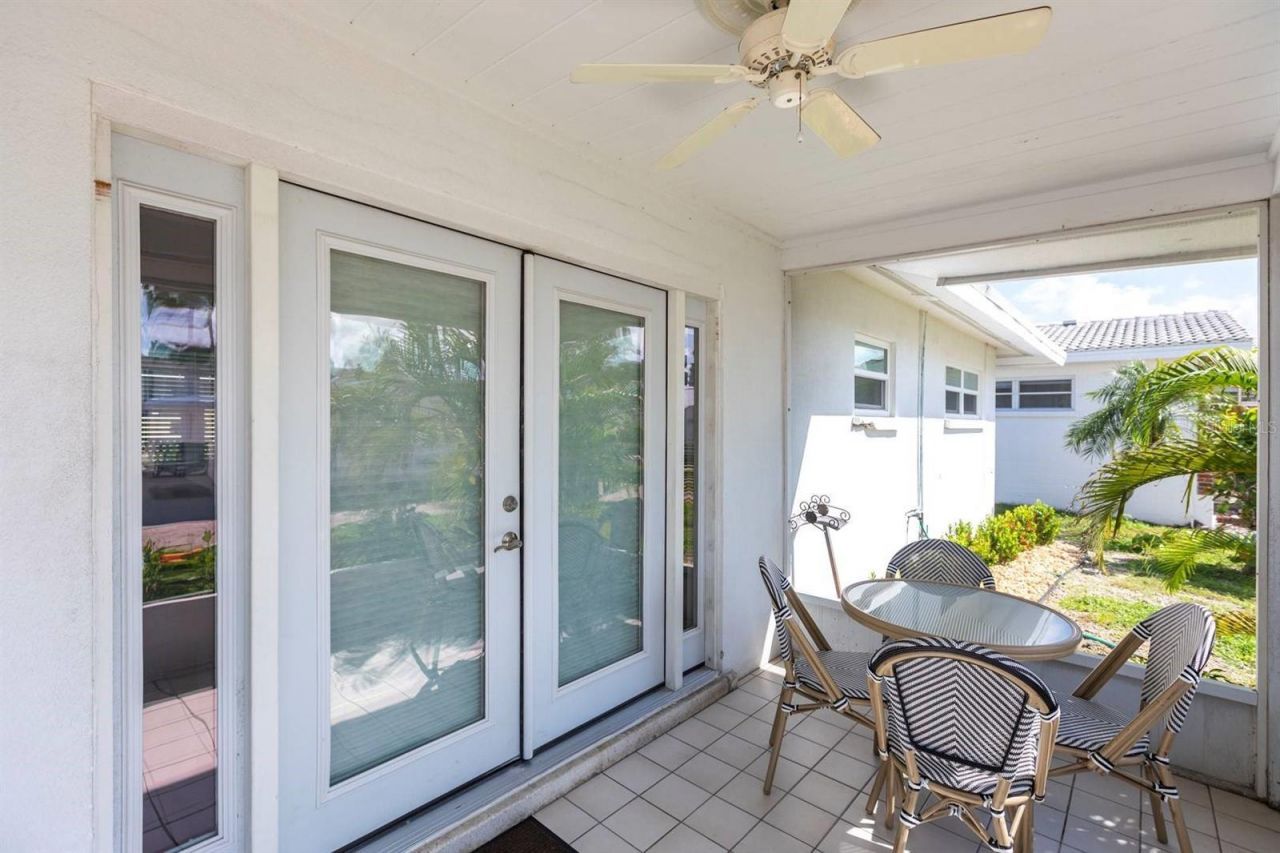 6020 Midnight Pass Road, Unit 5, Sarasota, FL 34242 Photo