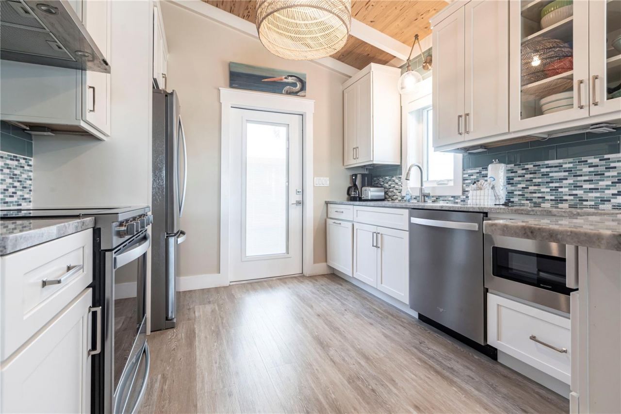 6020 Midnight Pass Road, Unit 39, Sarasota, FL 34242 Photo