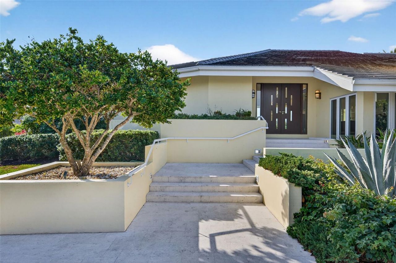 1571 Harbor Cay Lane, Longboat Key, FL 34228 Photo