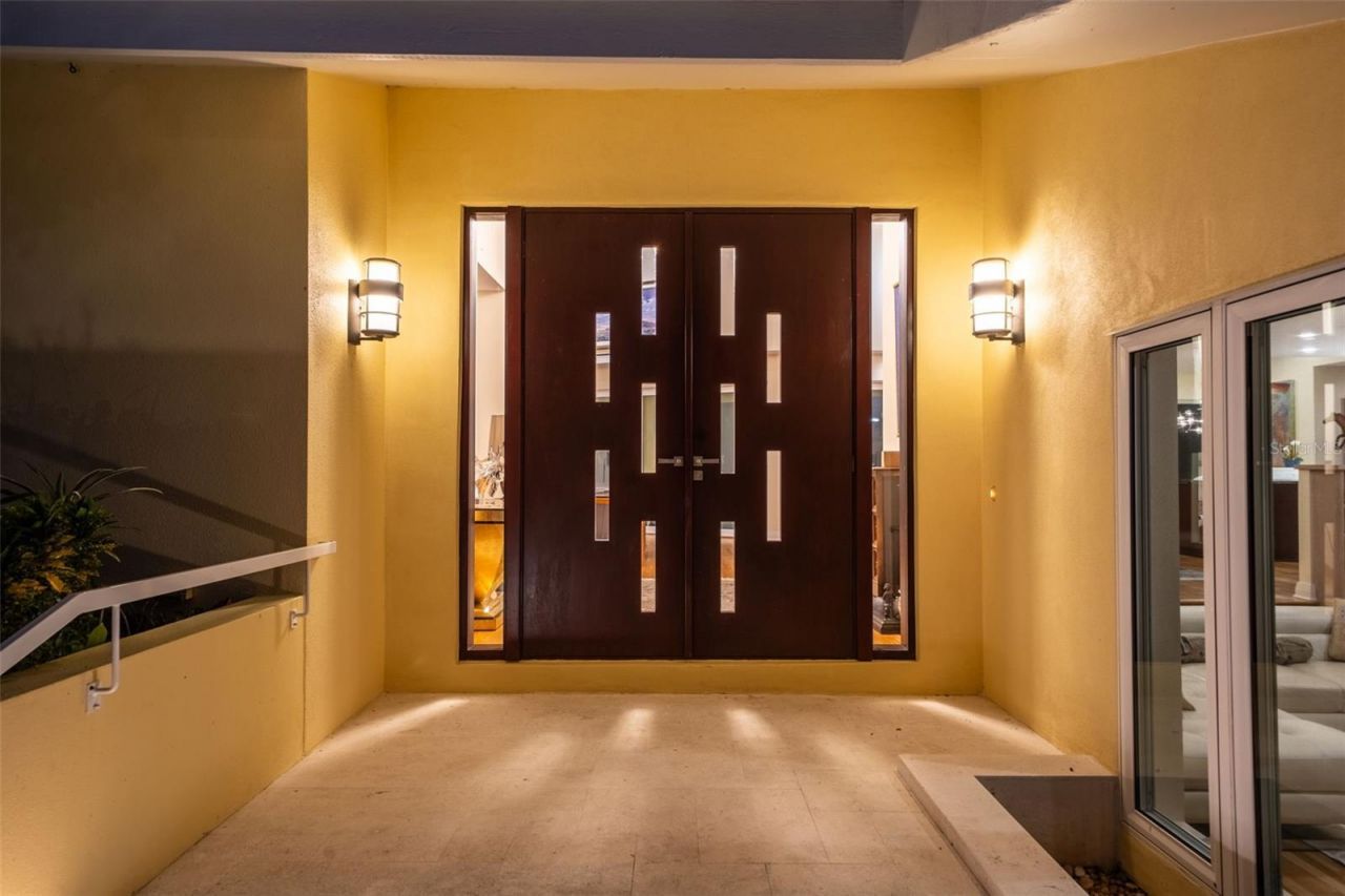 1571 Harbor Cay Lane, Longboat Key, FL 34228 Photo