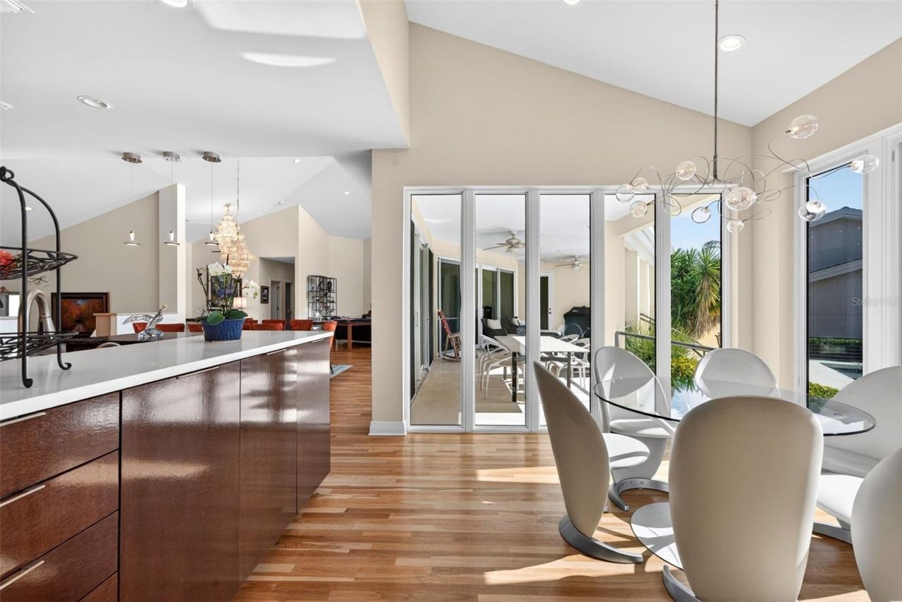 1571 Harbor Cay Lane, Longboat Key, FL 34228 Photo