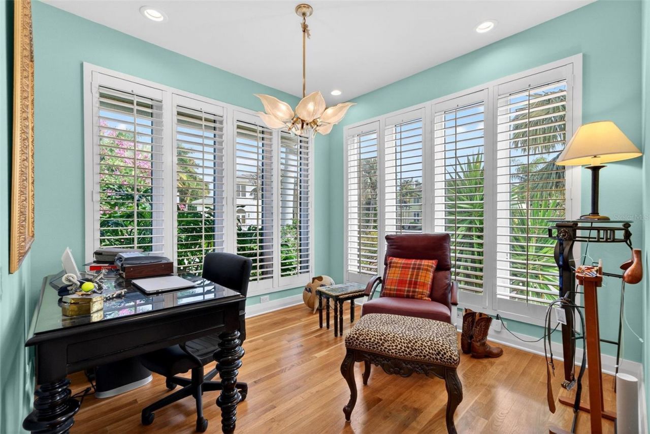 1571 Harbor Cay Lane, Longboat Key, FL 34228 Photo