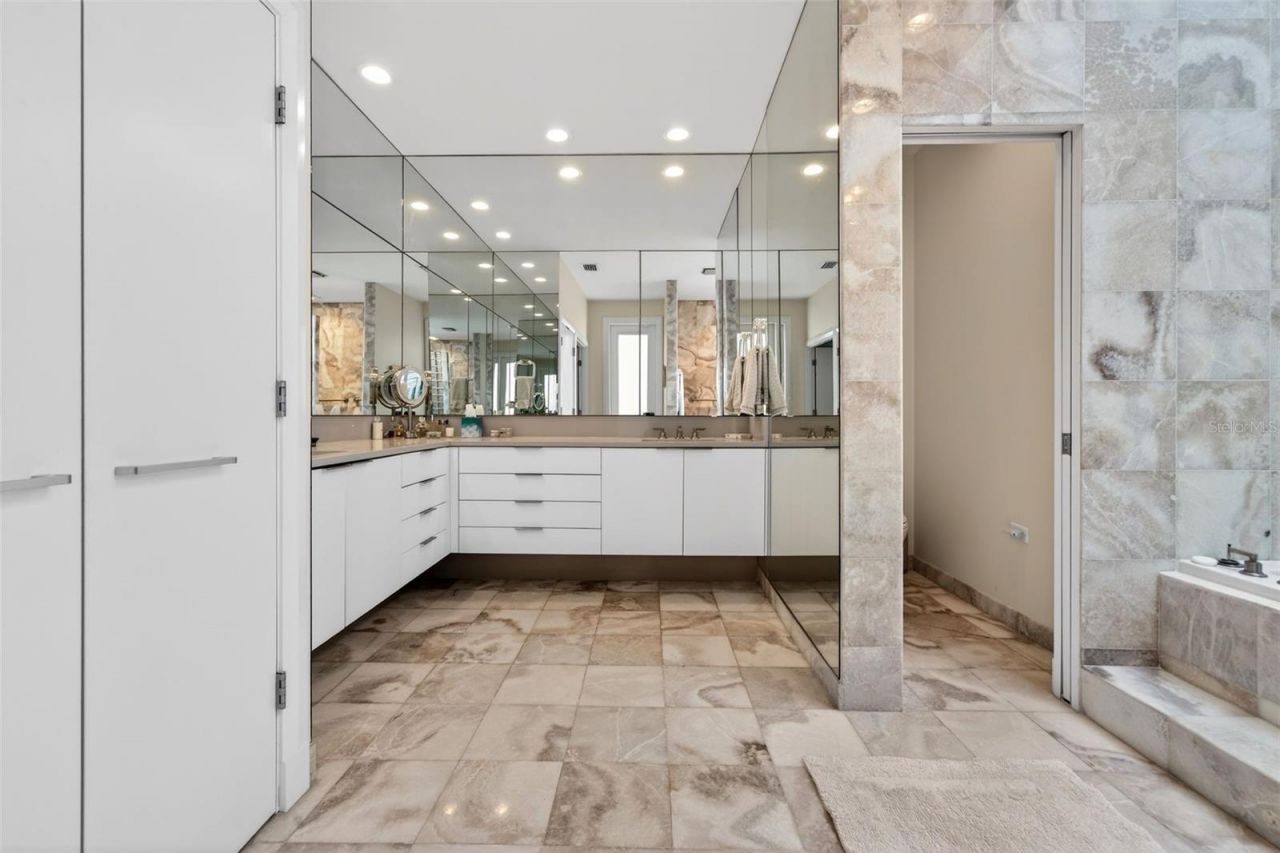 1571 Harbor Cay Lane, Longboat Key, FL 34228 Photo