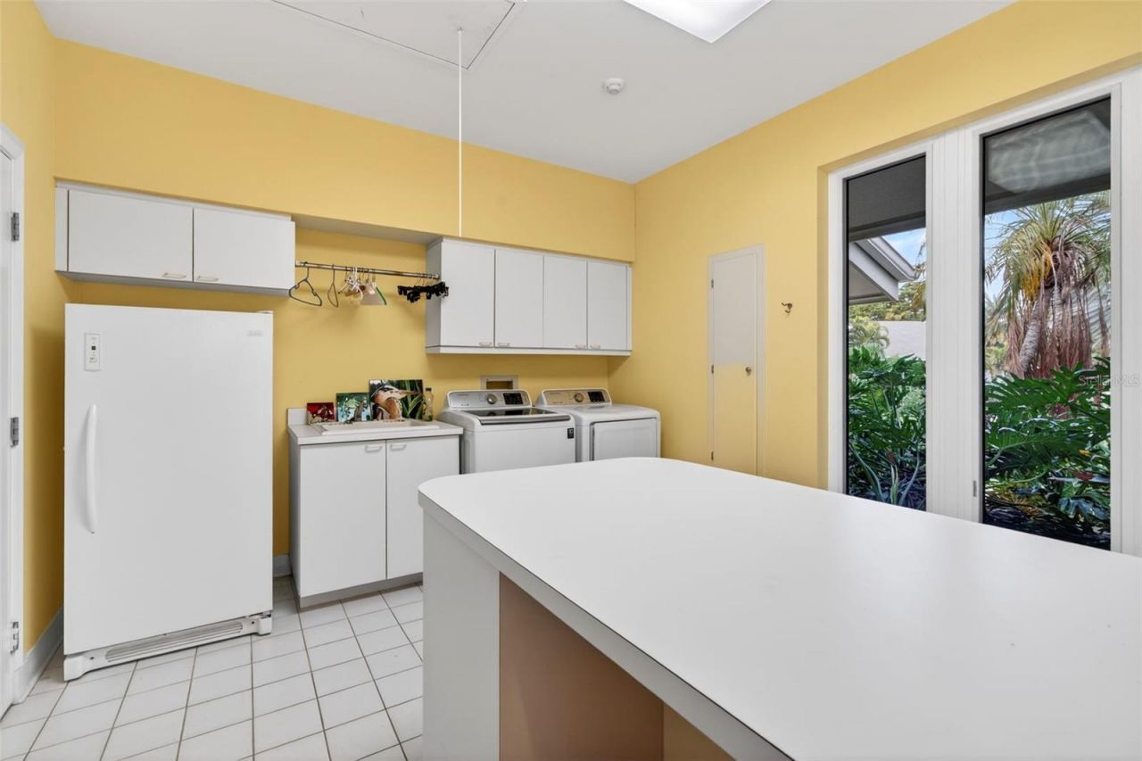 1571 Harbor Cay Lane, Longboat Key, FL 34228 Photo