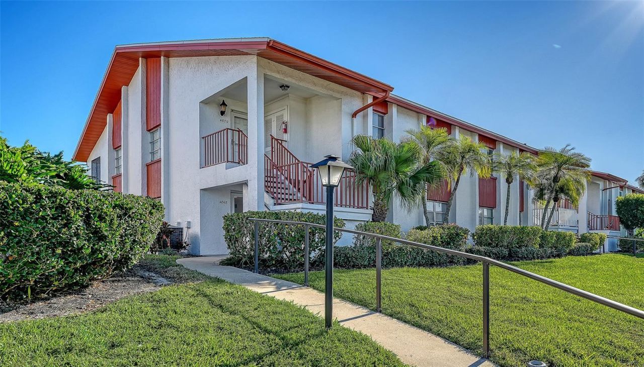 4868 Independence Drive, Bradenton, FL 34210 Photo