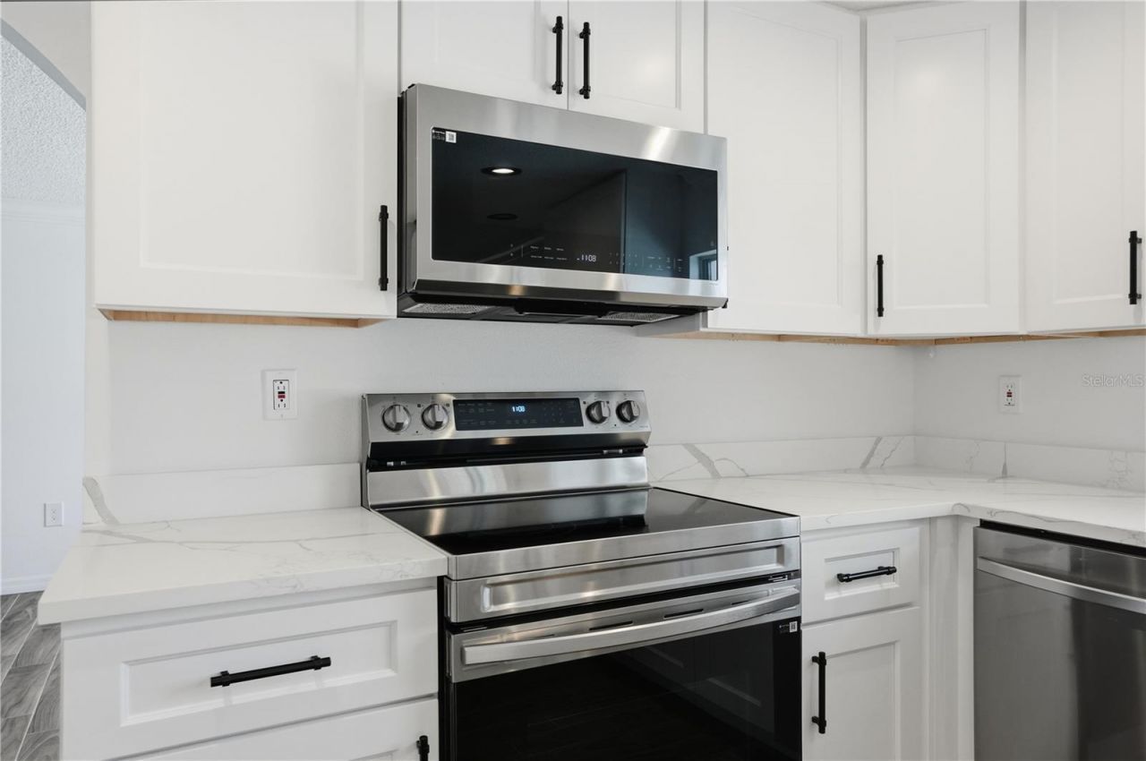 9837 Island Harbor Drive, Port Richey, FL 34668 Photo