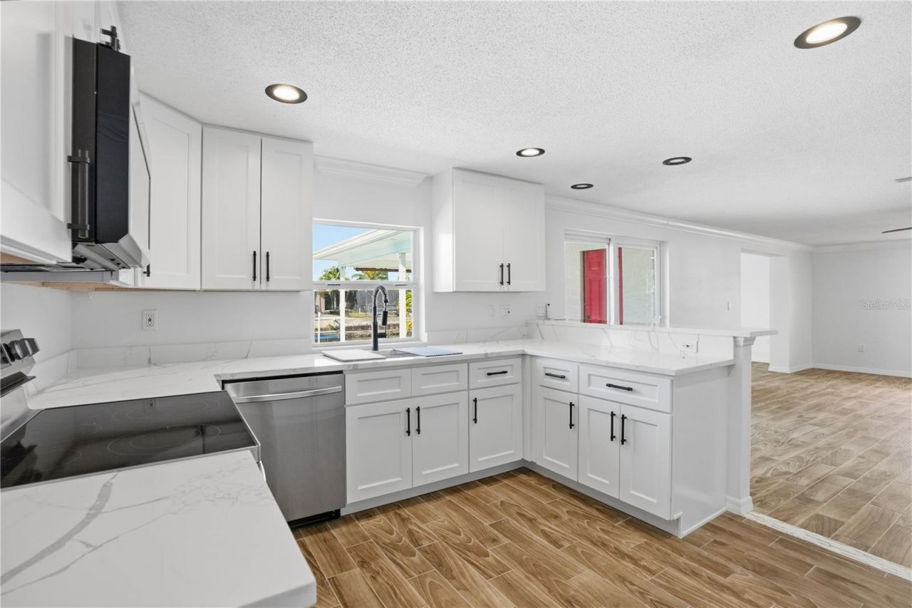 9837 Island Harbor Drive, Port Richey, FL 34668 Photo