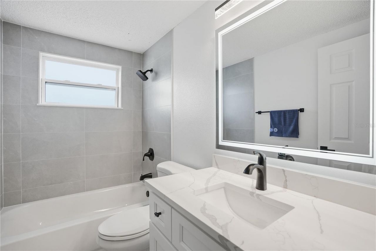 9837 Island Harbor Drive, Port Richey, FL 34668 Photo