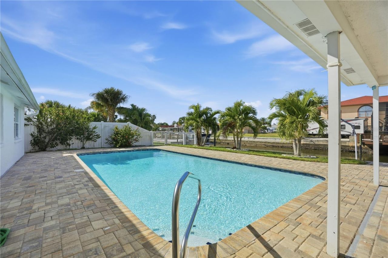 9837 Island Harbor Drive, Port Richey, FL 34668 Photo