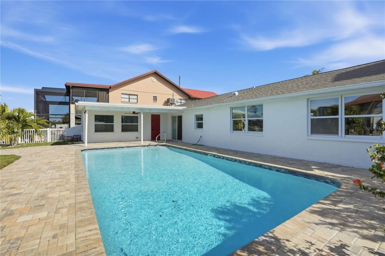 9837 Island Harbor Drive, Port Richey, FL 34668 Photo