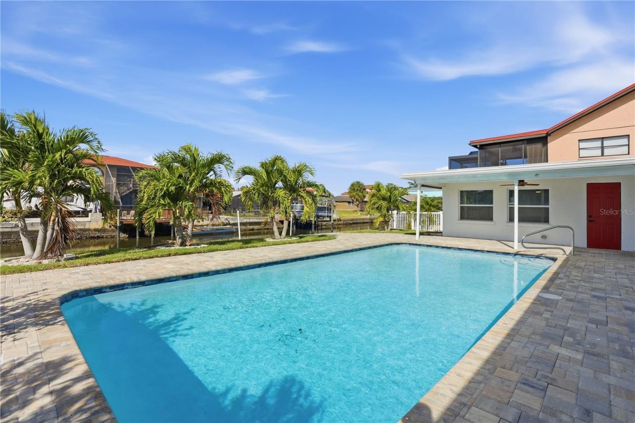 9837 Island Harbor Drive, Port Richey, FL 34668 Photo