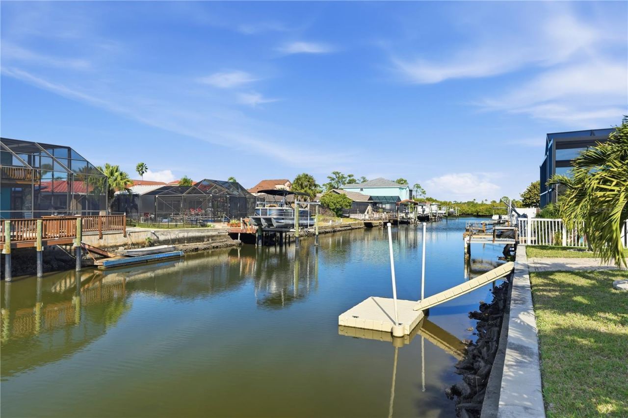 9837 Island Harbor Drive, Port Richey, FL 34668 Photo