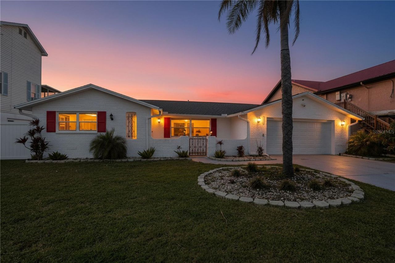 9837 Island Harbor Drive, Port Richey, FL 34668 Photo