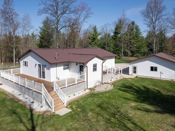 6622 Walton Road, Kingsley, MI 49649