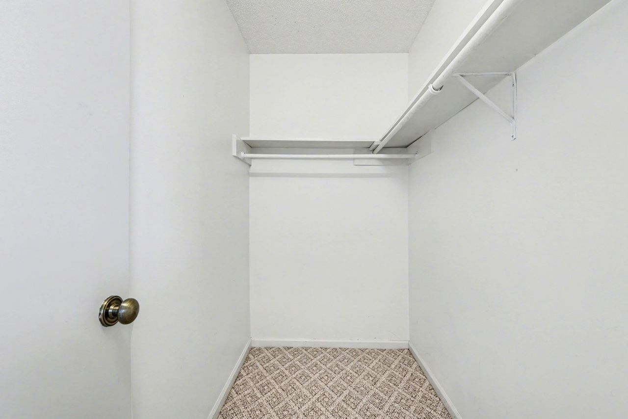 718 Live Oak Dr. Photo 21