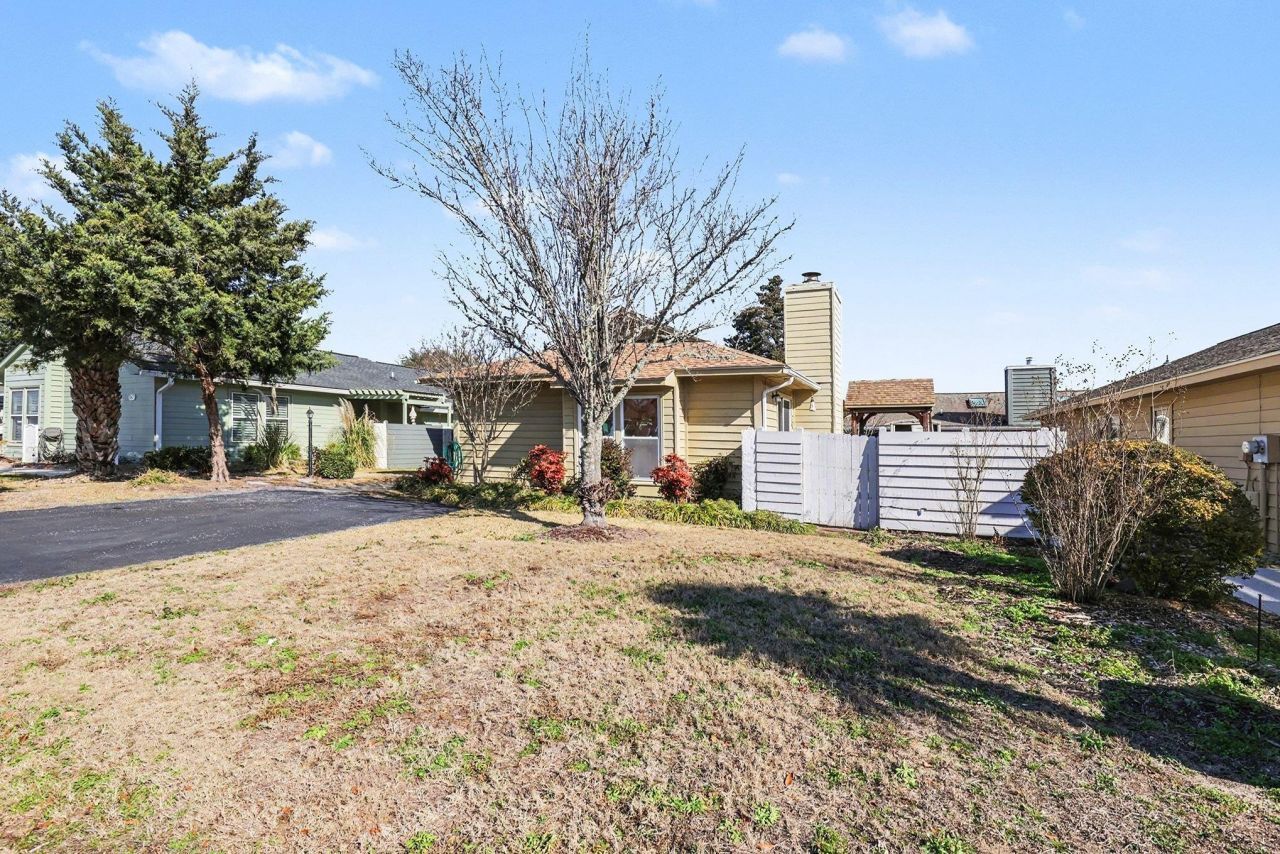 718 Live Oak Dr. Photo 35