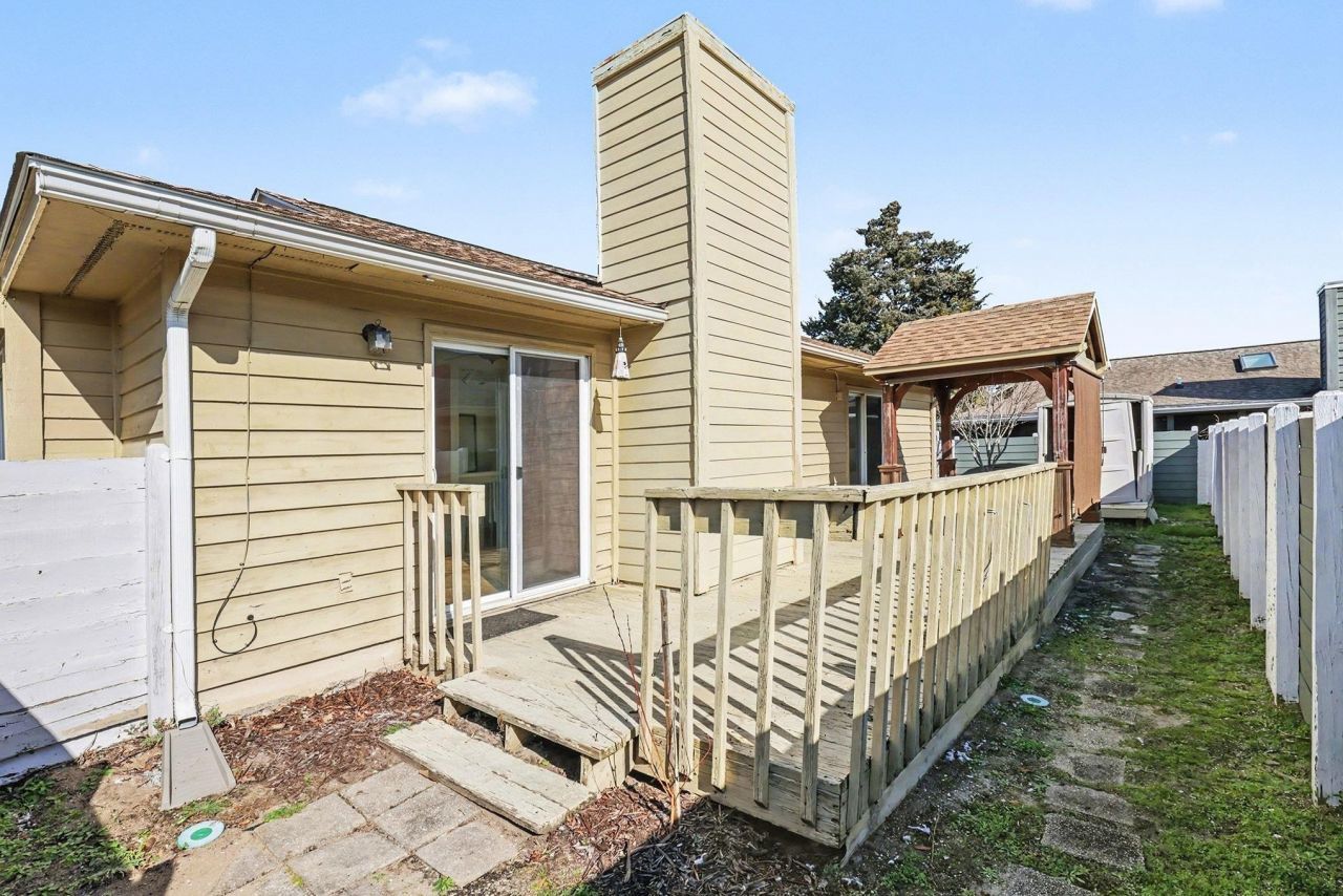 718 Live Oak Dr. Photo 36