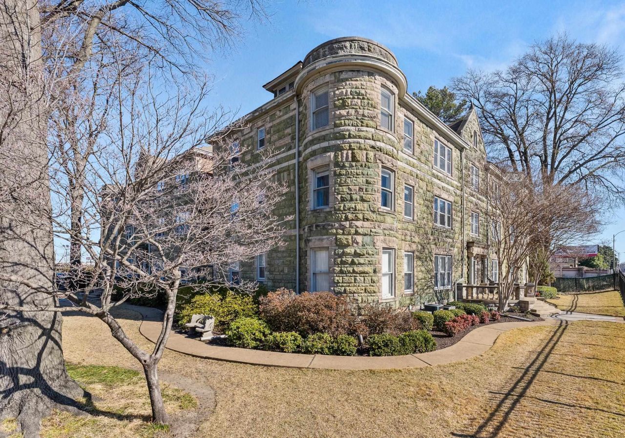 1116 Poplar Ave, Unit 3, Memphis, TN 38105 Main Photo