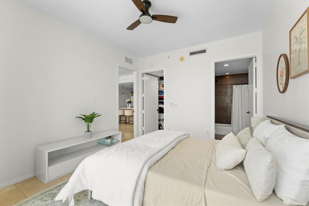 1040 Biscayne Boulevard, Unit 3906, Miami, FL 33132 Photo