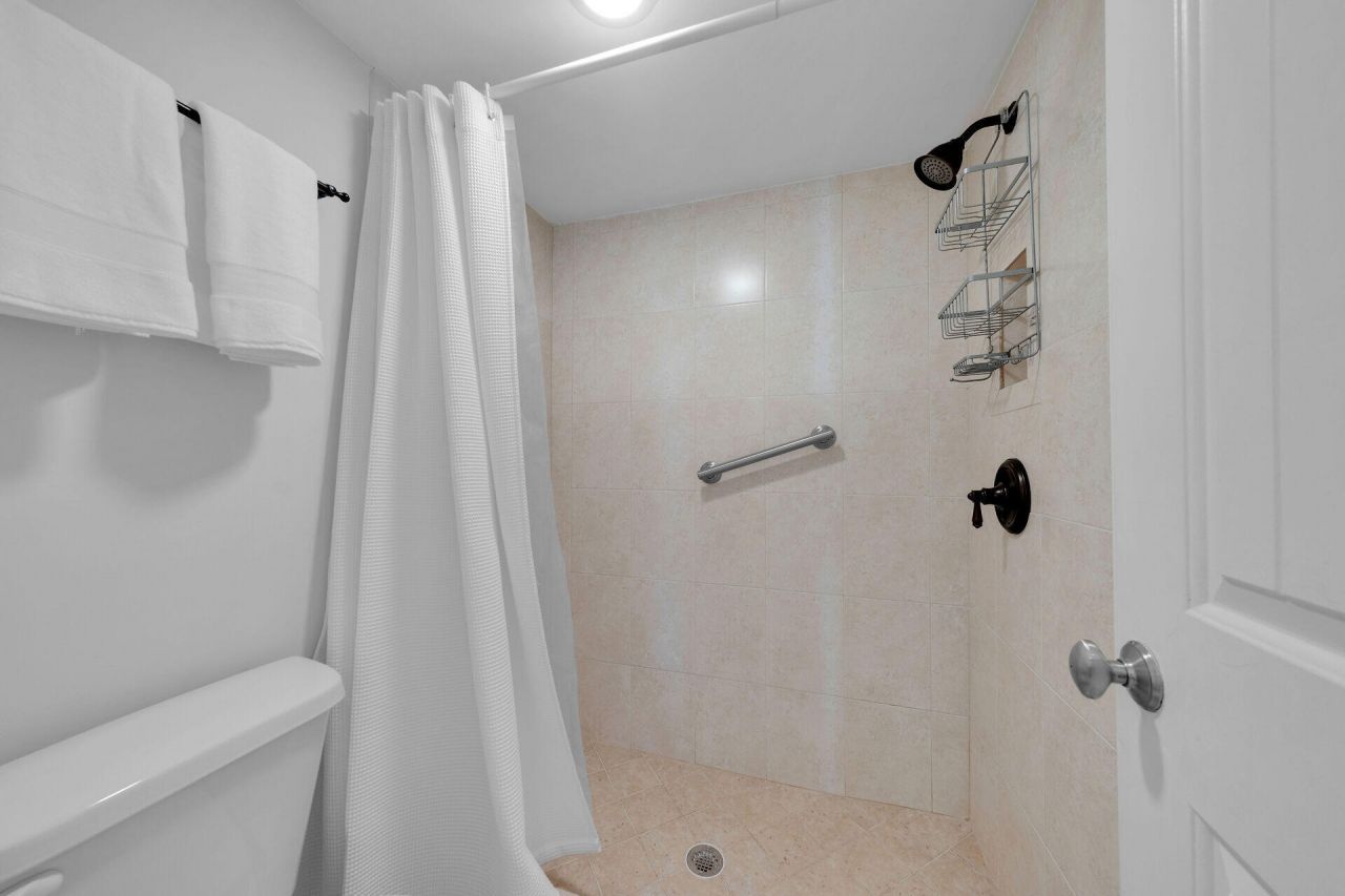 104500 Overseas Highway, Unit B102, Key Largo, FL 33037 Photo