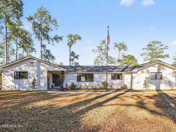 4279 BARBER BROS Circle, Macclenny, FL 32063