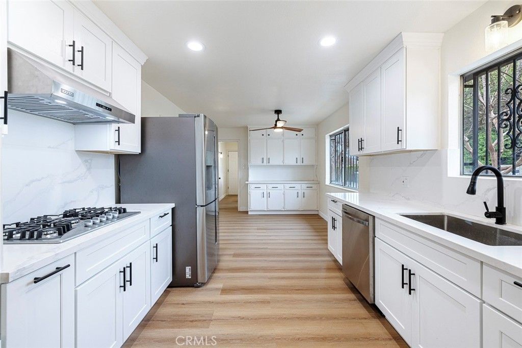 5167 E Balch Avenue, Fresno, CA 93727 Main Photo