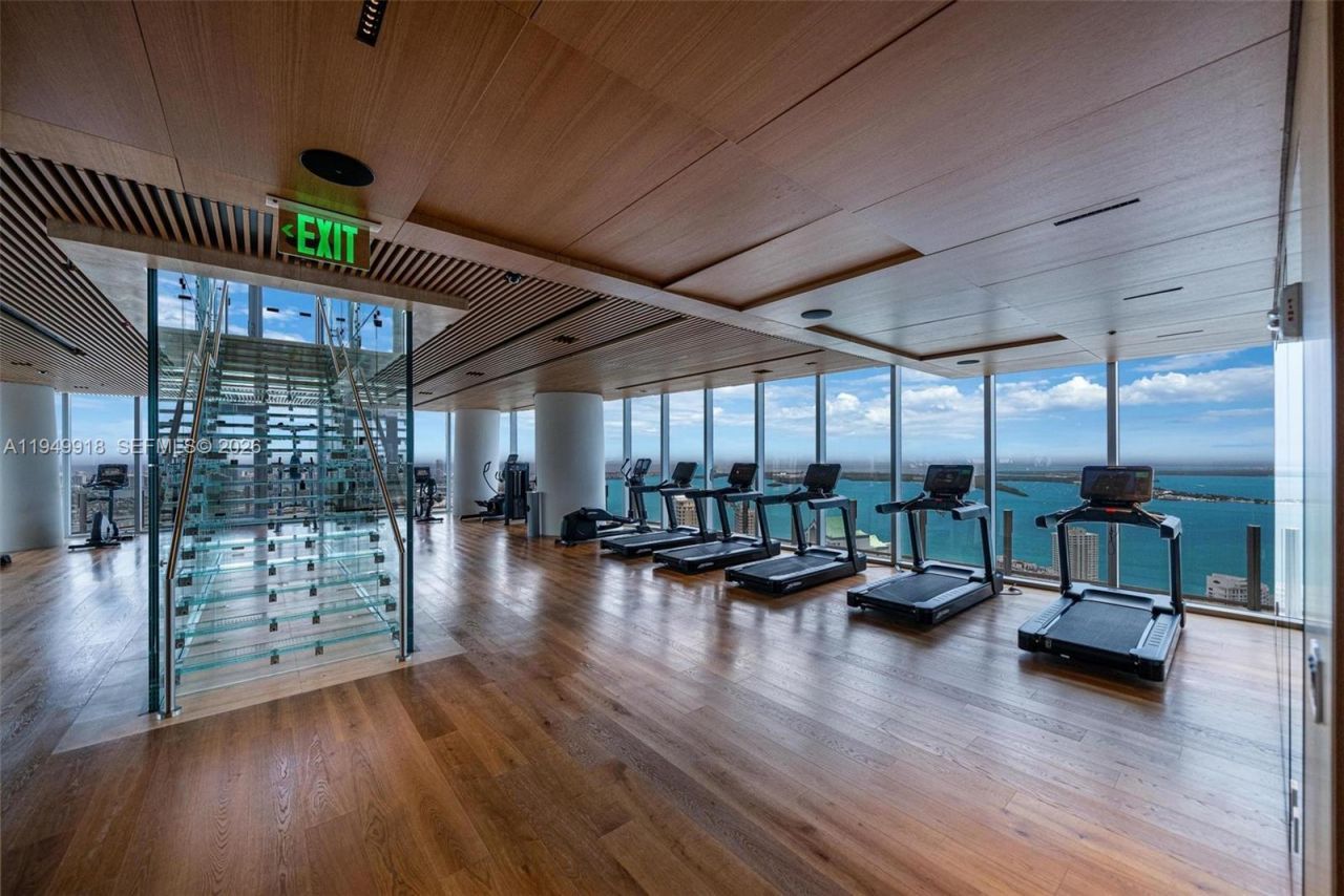 300 Biscayne Boulevard Way, Unit 4507W, Miami, FL 33131 Photo