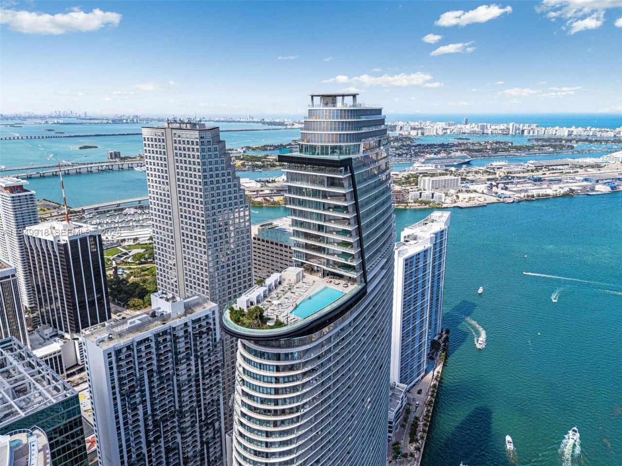 300 Biscayne Boulevard Way, Unit 4507W, Miami, FL 33131 Photo
