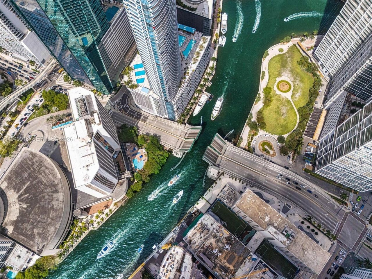 300 Biscayne Boulevard Way, Unit 4507W, Miami, FL 33131 Photo