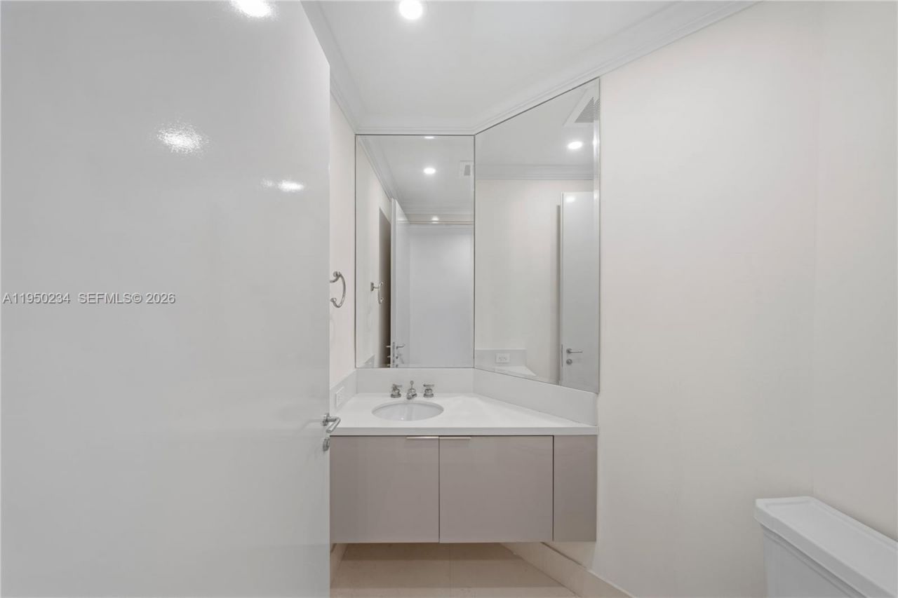 7124 Fisher Island Dr, Unit 7124, Miami Beach, FL 33109 Photo