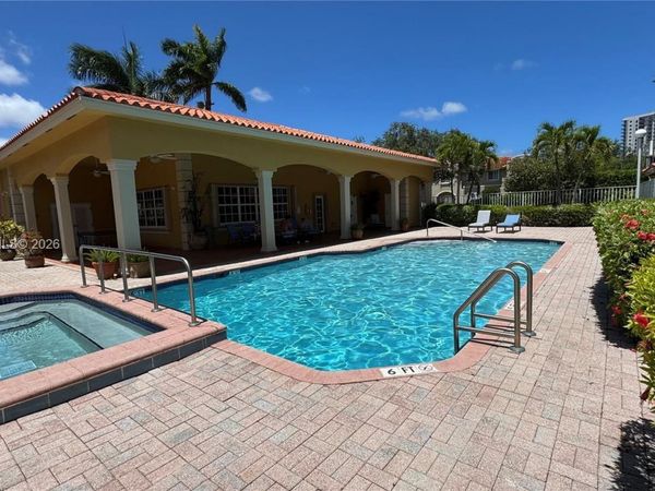 9481 SW 78th Ave, Miami, FL 33156