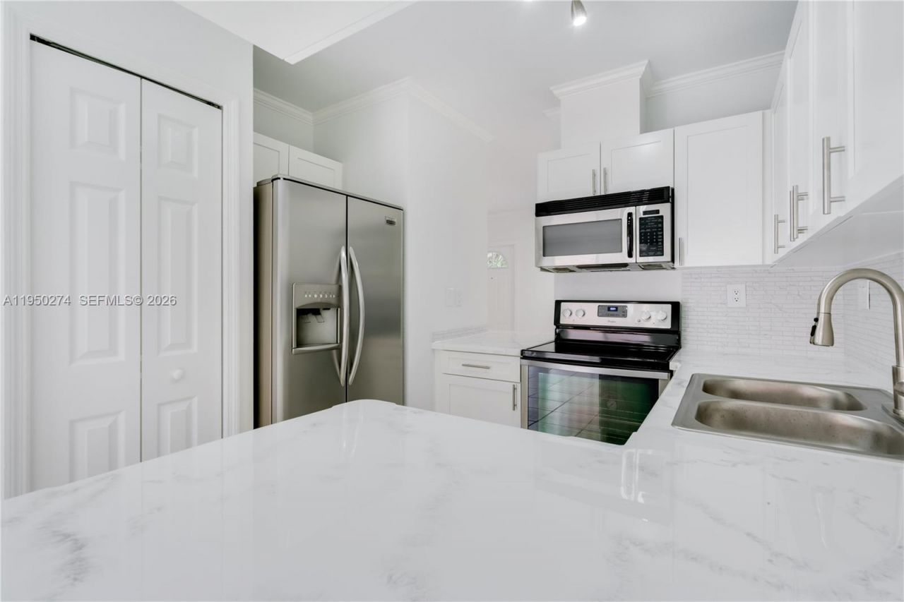 9481 SW 78th Ave , Miami, FL 33156 Photo