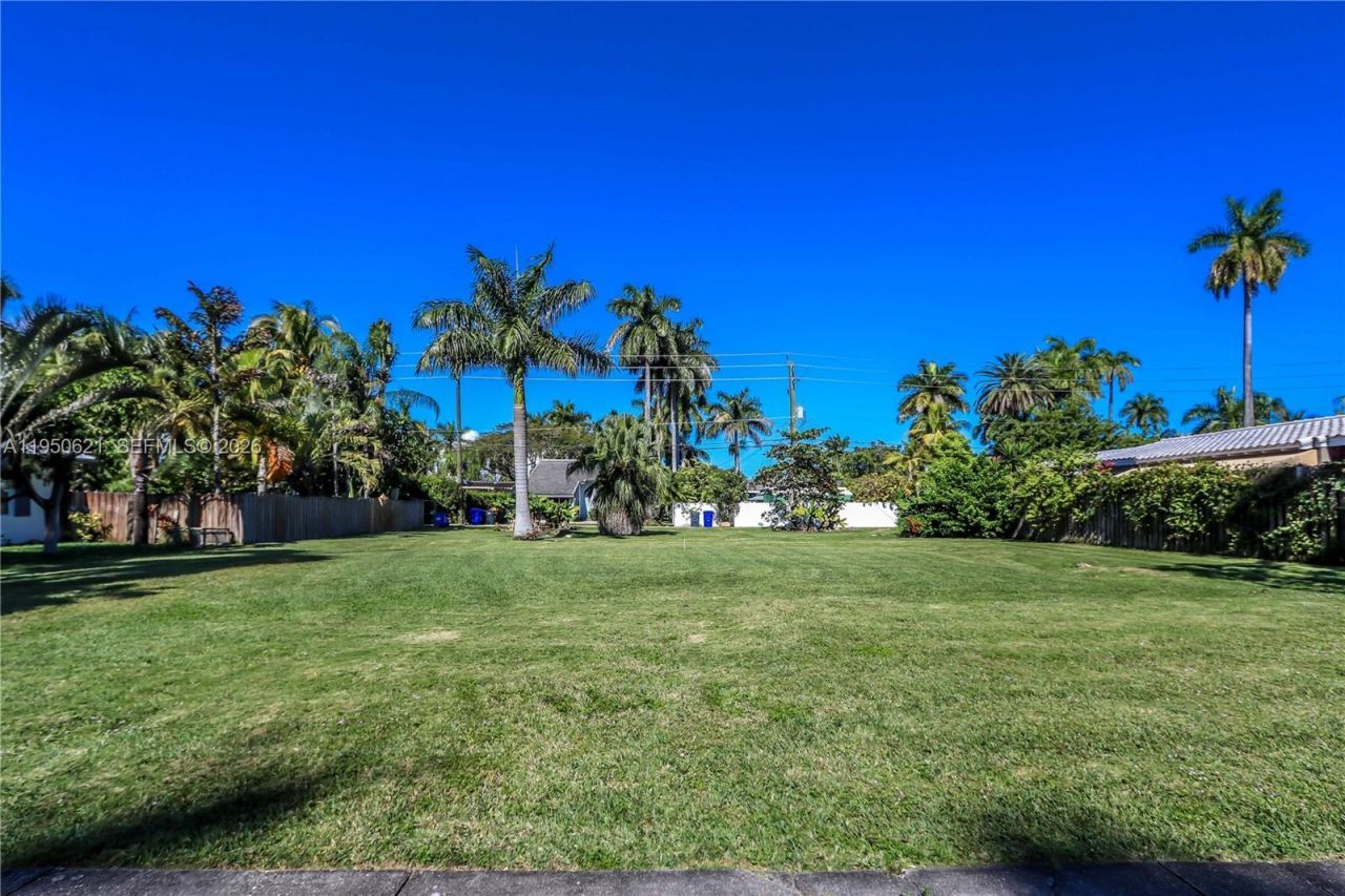 1211 Tyler St , Hollywood, FL 33019 Photo