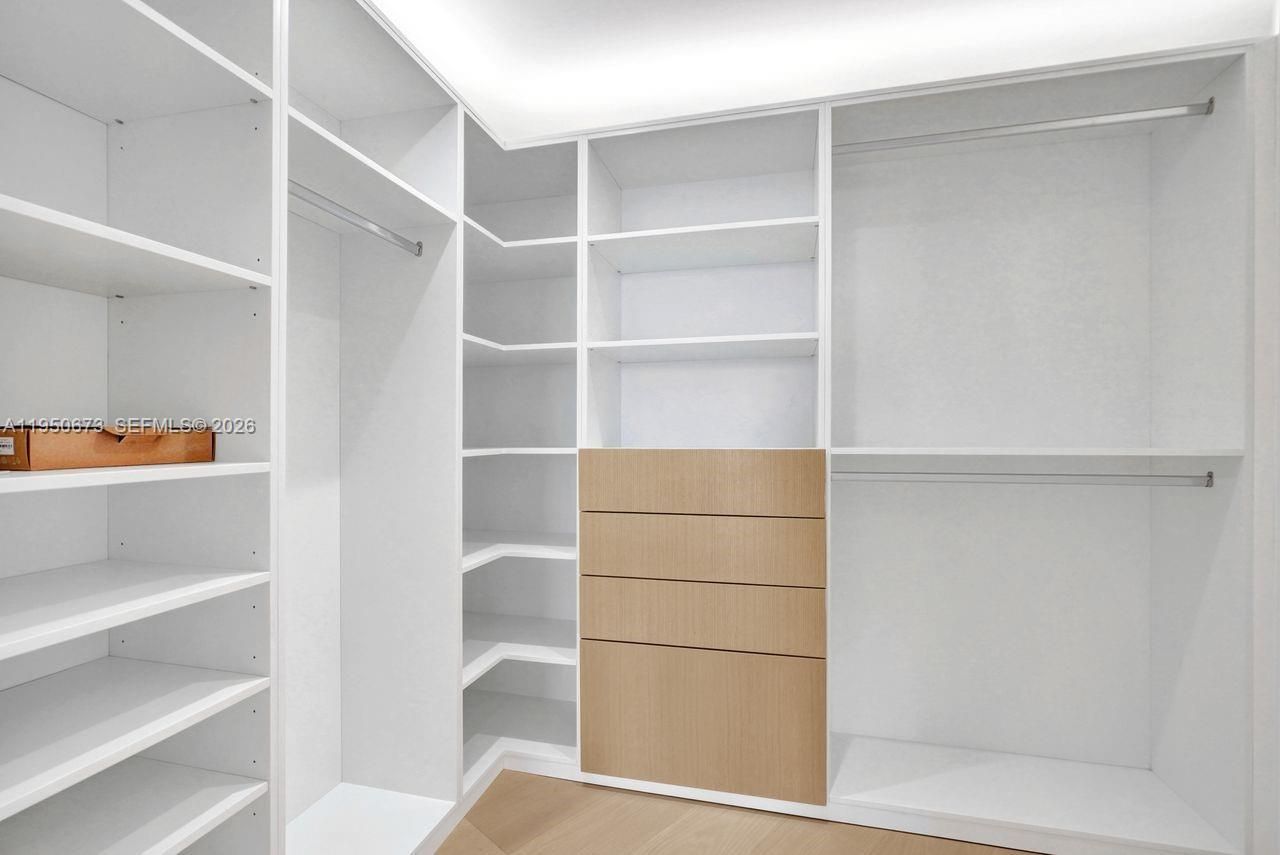 1111 Crandon Blvd, Unit A808, Key Biscayne, FL 33149 Photo