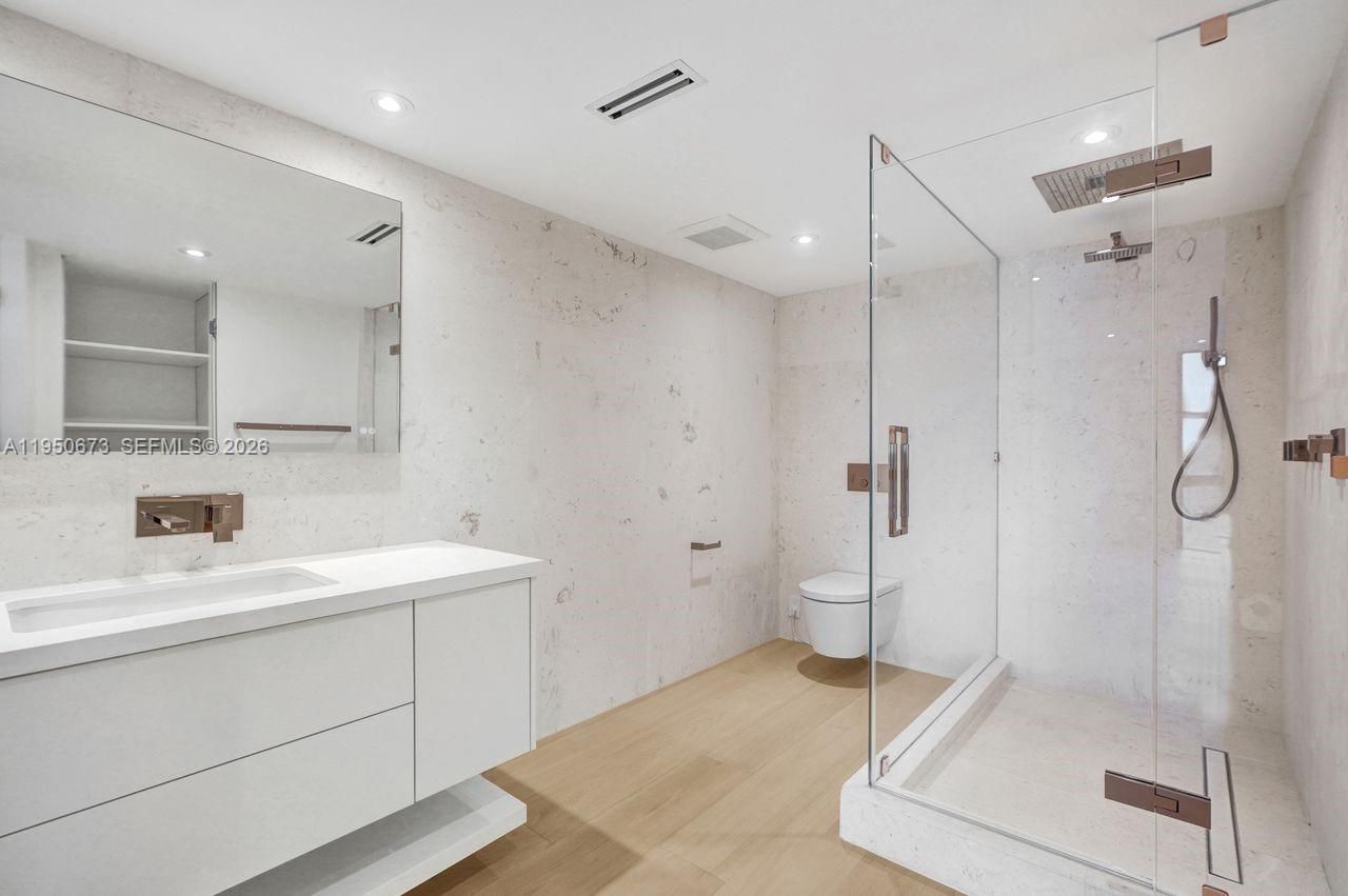 1111 Crandon Blvd, Unit A808, Key Biscayne, FL 33149 Photo