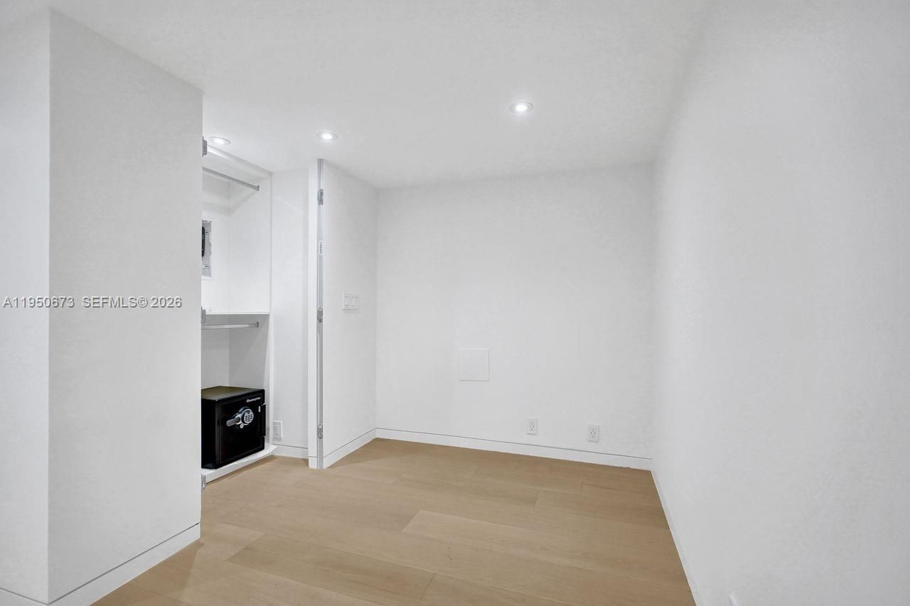 1111 Crandon Blvd, Unit A808, Key Biscayne, FL 33149 Photo