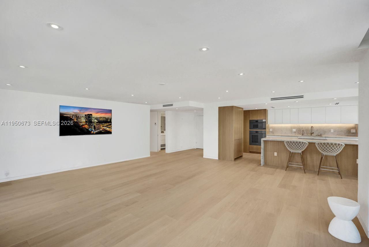 1111 Crandon Blvd, Unit A808, Key Biscayne, FL 33149 Photo