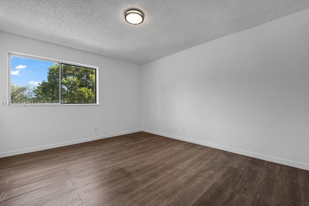 3340 N Pinewalk Dr N , Unit 1527, Margate, FL 33063 Photo